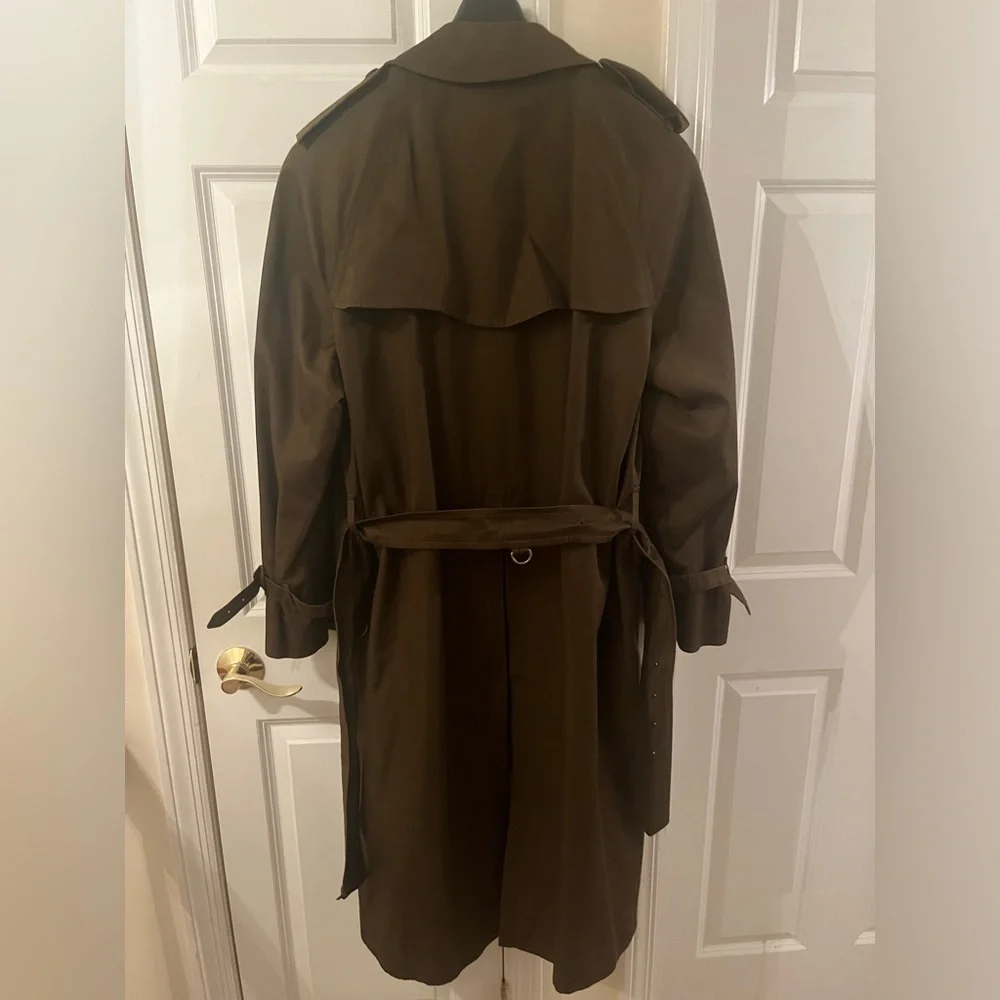 Burberry Vintage Trench Coat in Military Olive Drab Green - Picture 2 of 6